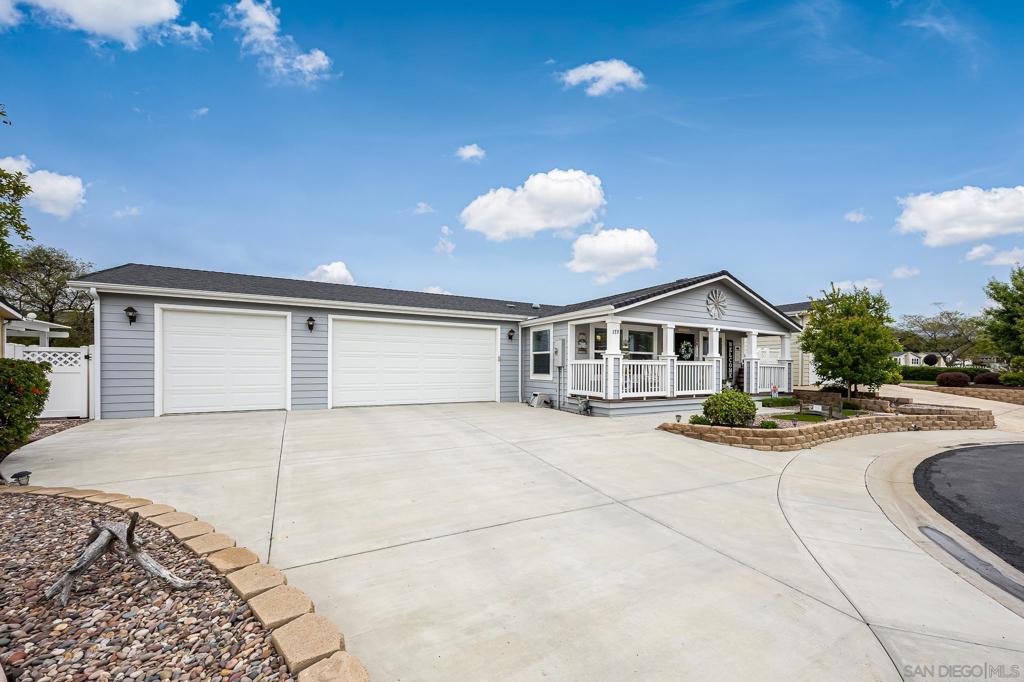 2239 Black Canyon Rd SPC 179