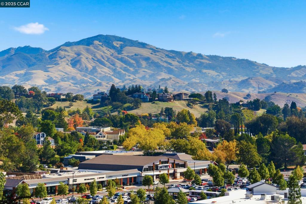 ROSSMOOR - Residential