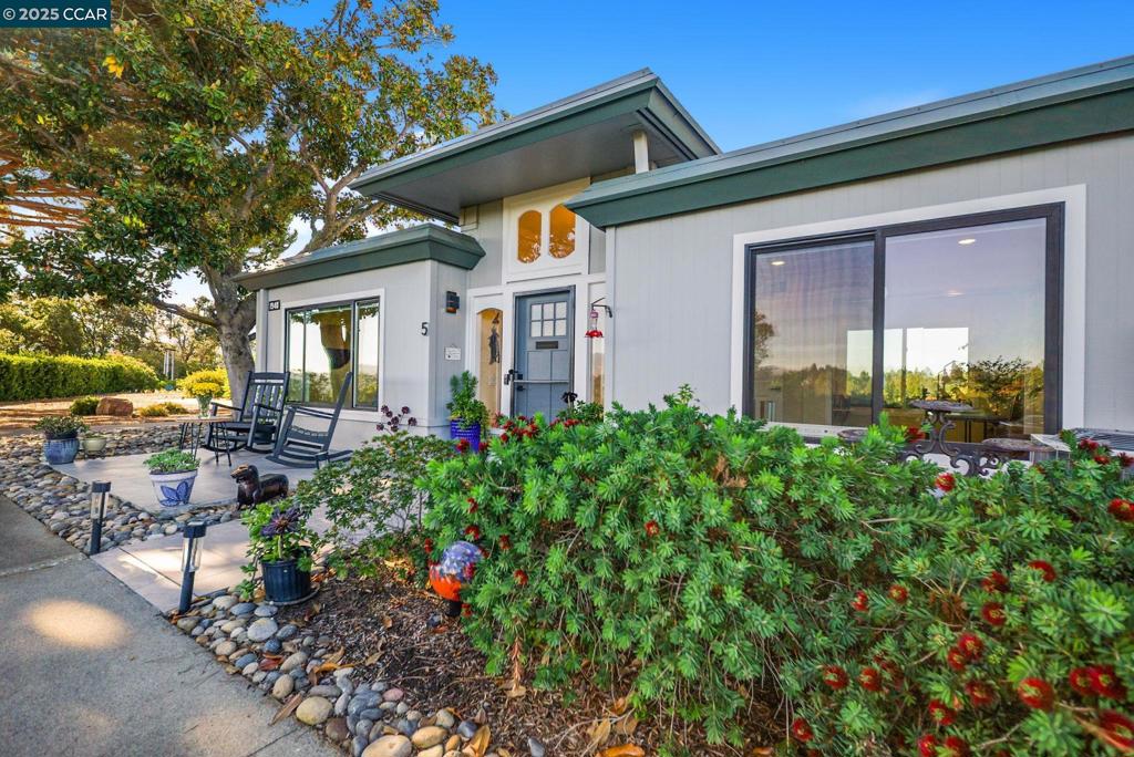 ROSSMOOR - Residential