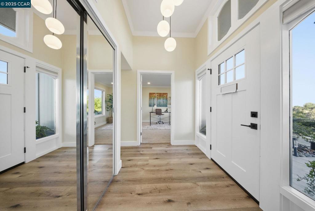 ROSSMOOR - Residential