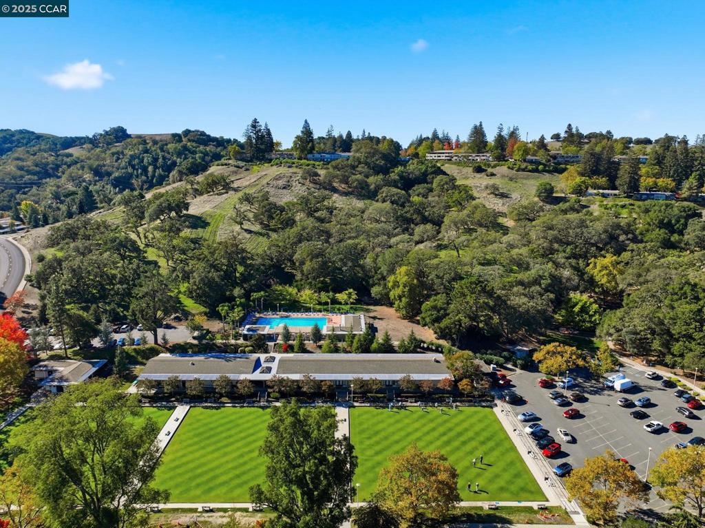 ROSSMOOR - Residential
