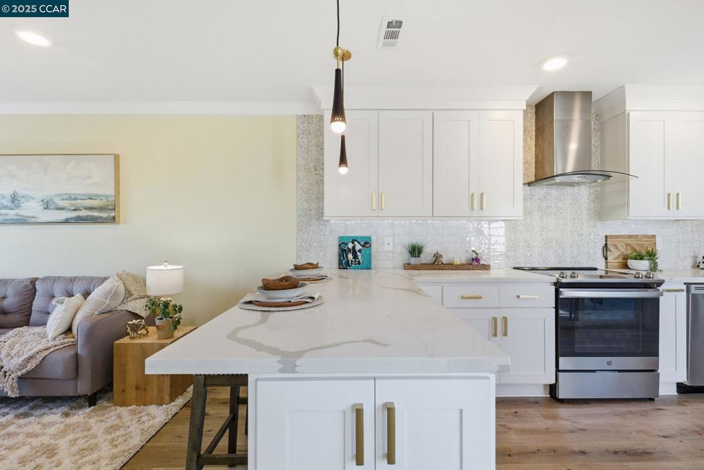 ROSSMOOR - Residential