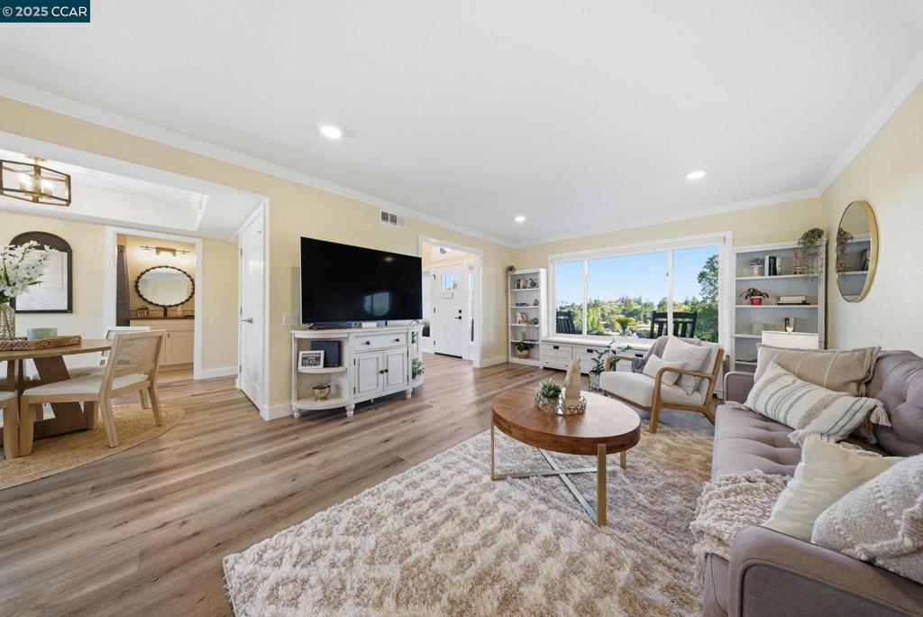 ROSSMOOR - Residential