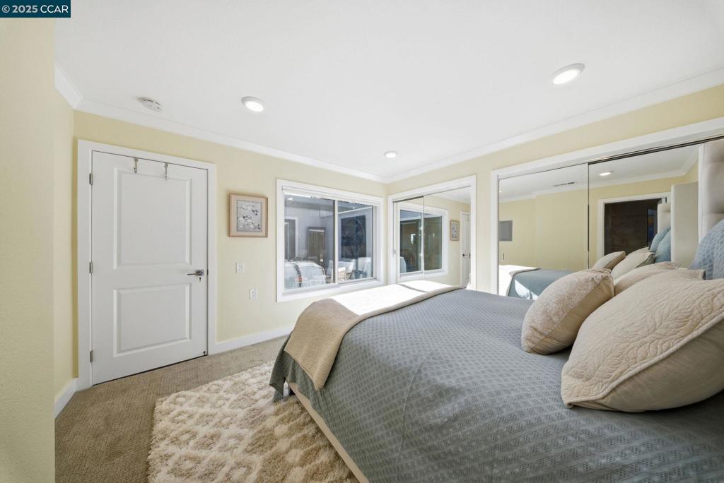 ROSSMOOR - Residential