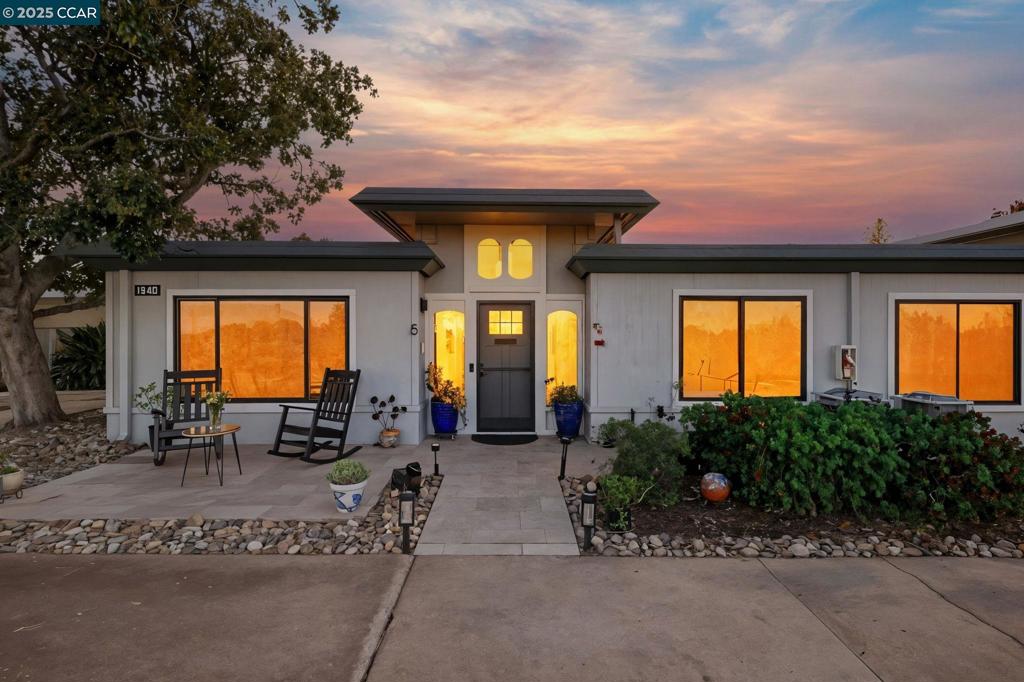 ROSSMOOR - Residential