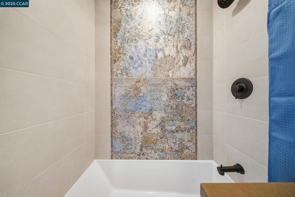 ROSSMOOR - Residential