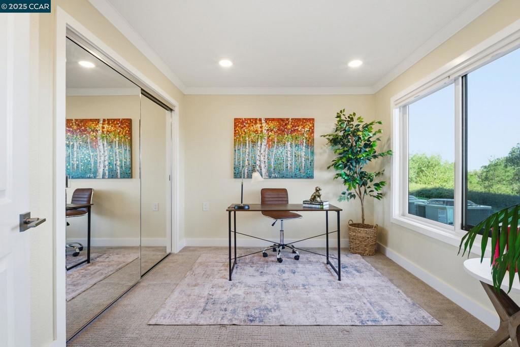 ROSSMOOR - Residential