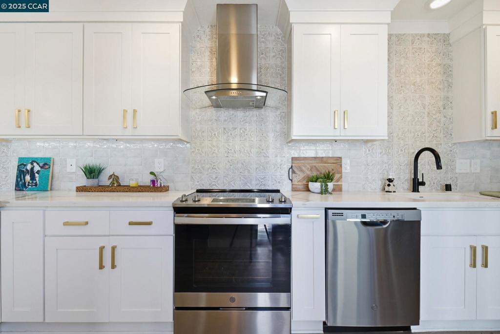 ROSSMOOR - Residential