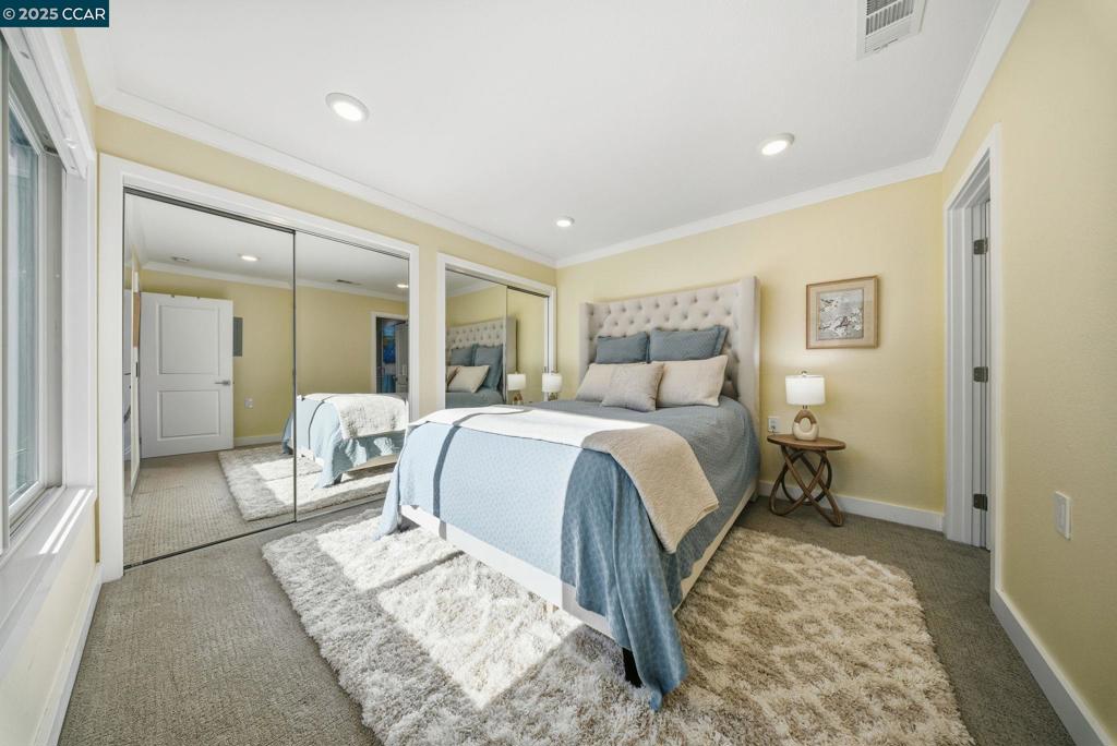 ROSSMOOR - Residential