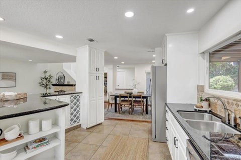 Tiny photo for 4004 Carmel Springs WAY, San Diego, CA 92130 (MLS # 260017769SD)