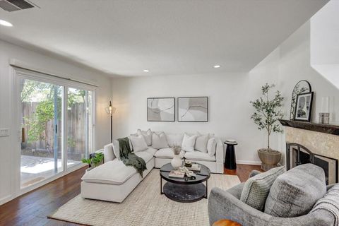 Photo of 4004 Carmel Springs WAY, San Diego, CA 92130 (MLS # 260017769SD)