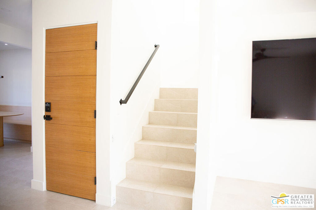 Mountainback - Residential Lease