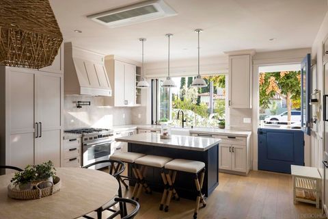 825 9th St Coronado CA 92118