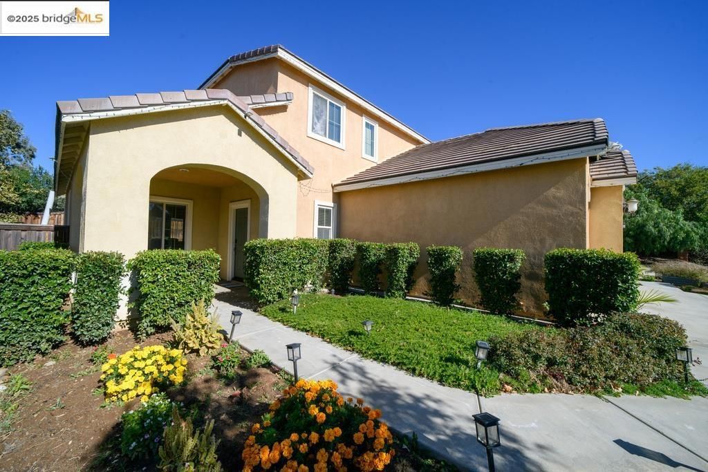 Photo of 1350 Mistletoe Dr Dr, Beaumont, CA 92223 (MLS # 41118176)