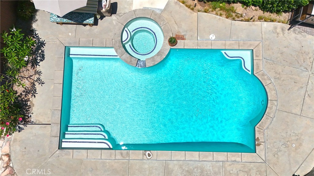 701 W Valley View Drive