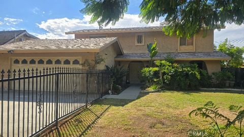 1438 Val Vista Pomona CA 91768