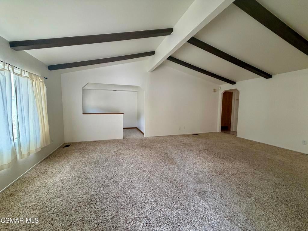15455 Glenoaks Boulevard 489