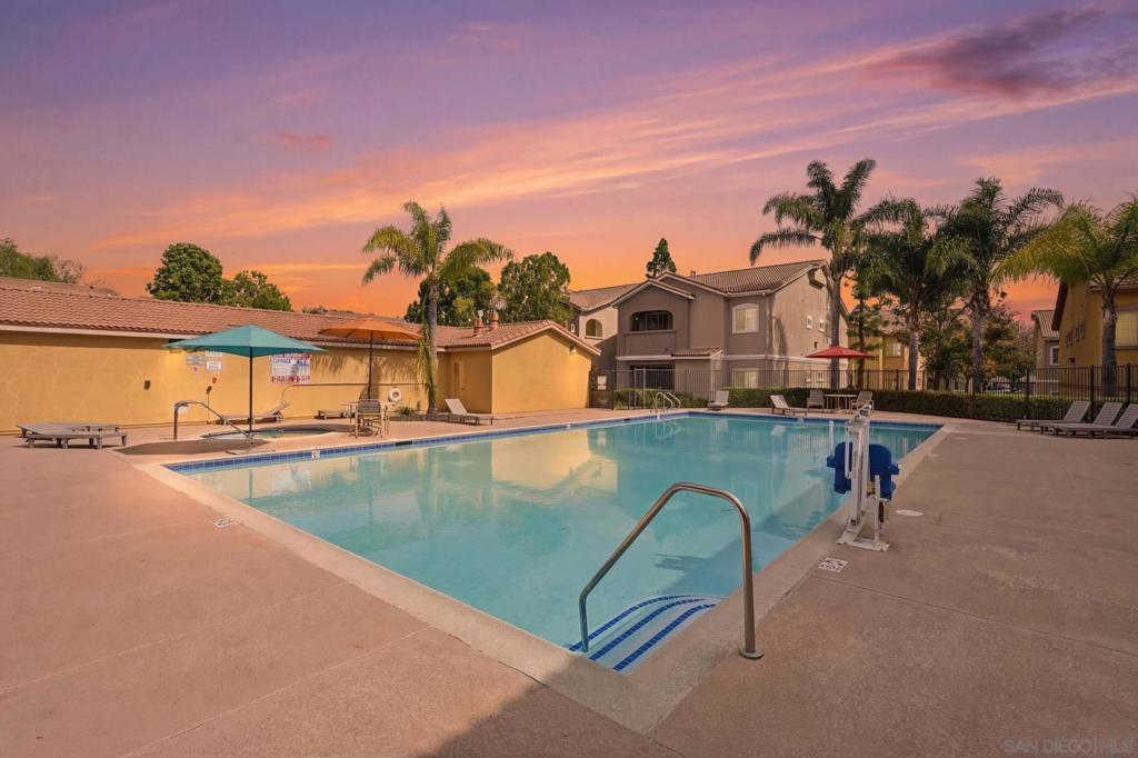 41410 Juniper St 2-23