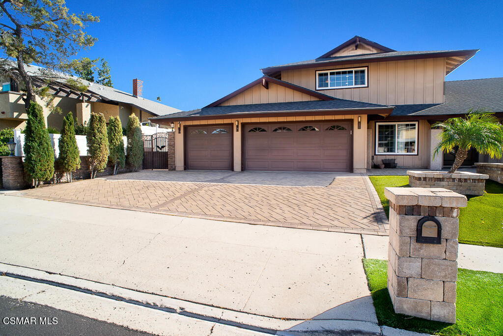 334 W Avenida De Las Flores