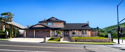 Photo of 334 W Avenida De Las Flores, Thousand Oaks, CA 91360 (MLS # 226000360)