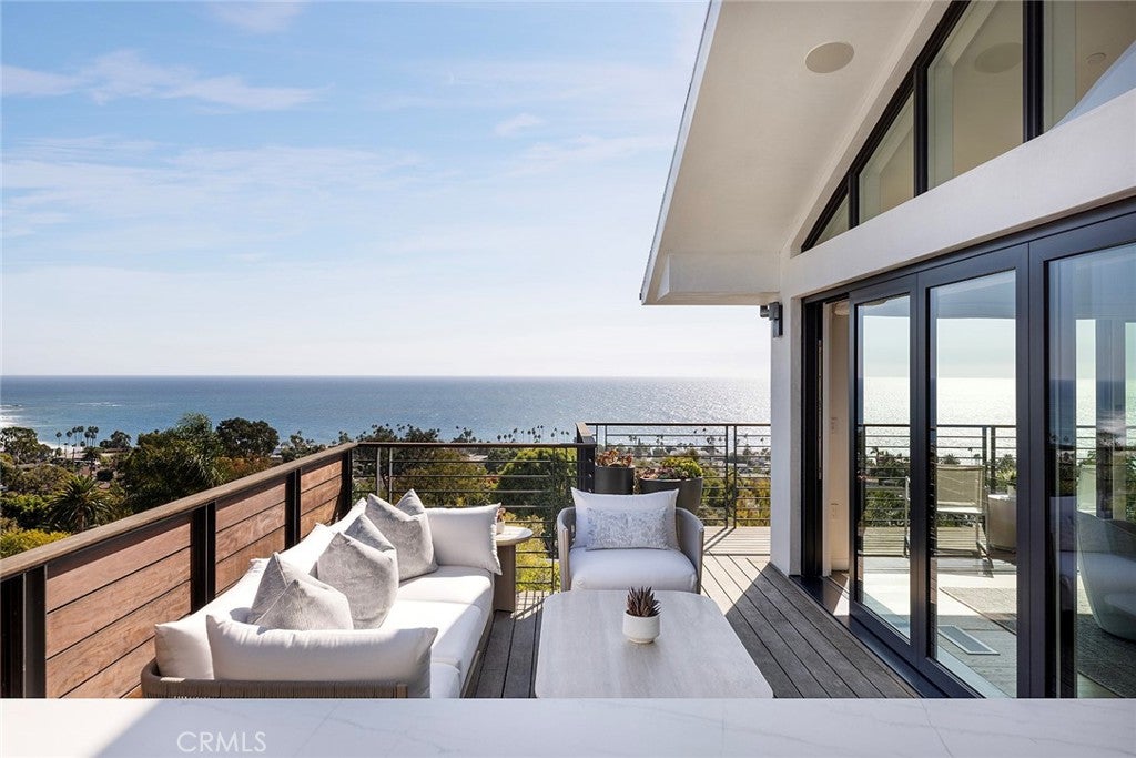 Photo of 604 Allview Place, Laguna Beach, CA 92651 (MLS # OC26020131)