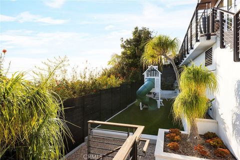 Tiny photo for 604 Allview Place, Laguna Beach, CA 92651 (MLS # OC26020131)