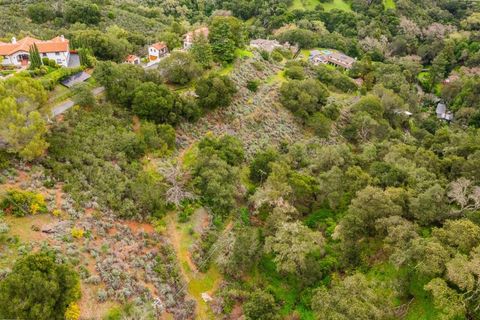 Photo of 27388 Sherlock Court, Los Altos, CA 94022 (MLS # ML82038570)