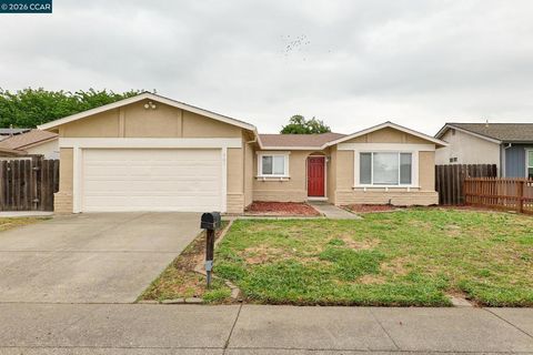 Photo of 701 Shannon Dr Dr, Suisun City, CA 94585 (MLS # 41129506)