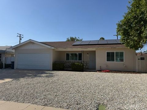 Photo of 780 Shellie Lane, Hemet, CA 92543 (MLS # SW26107863)