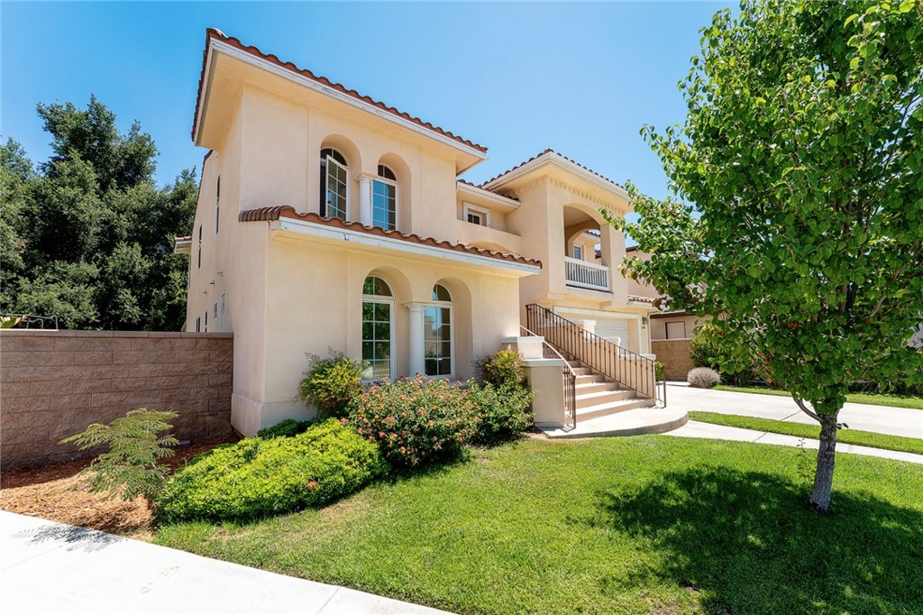 21662 Pink Ginger Court