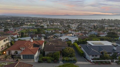 Tiny photo for 2222 Sunset Drive, Ventura, CA 93001 (MLS # V1-34643)