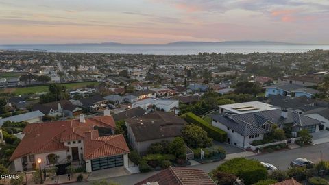 Tiny photo for 2222 Sunset Drive, Ventura, CA 93001 (MLS # V1-34643)