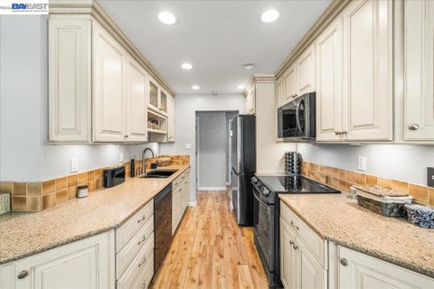 Photo of 9025 Alcosta Blvd Blvd #259, San Ramon, CA 94583 (MLS # 41148227)