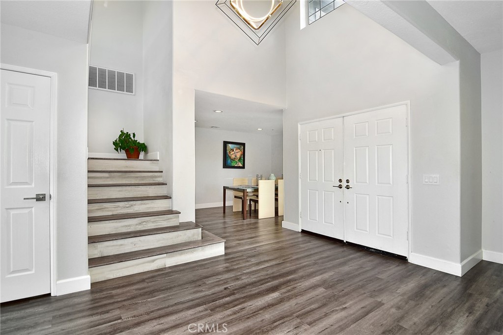 Properties 4 24574 Overland