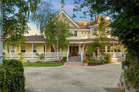 Photo of 40570 Calle Fiesta, Temecula, CA 92591 (MLS # SW26220670)
