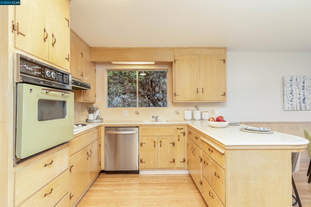 EL CERRITO - Residential