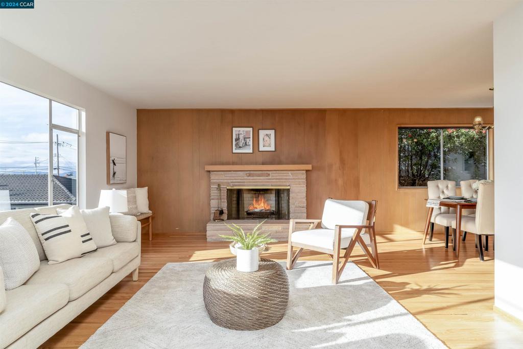 EL CERRITO - Residential