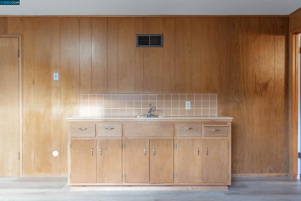 EL CERRITO - Residential