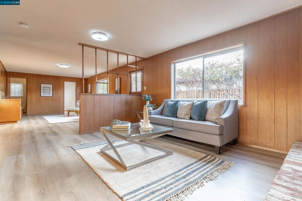 EL CERRITO - Residential