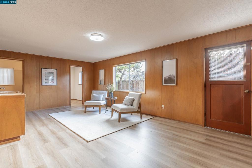 EL CERRITO - Residential