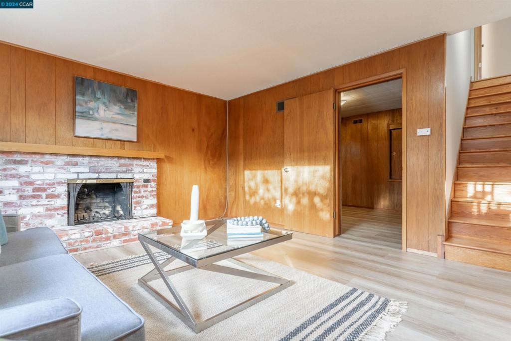 EL CERRITO - Residential