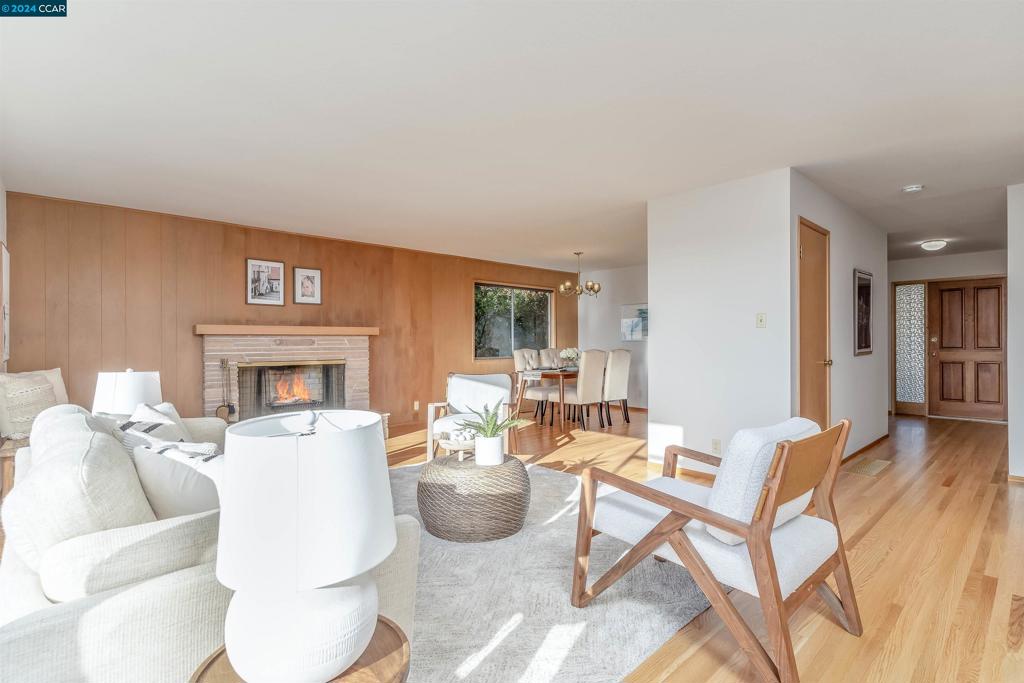 EL CERRITO - Residential