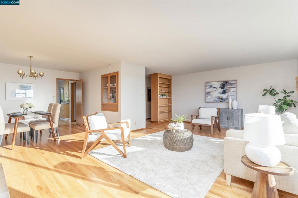 EL CERRITO - Residential