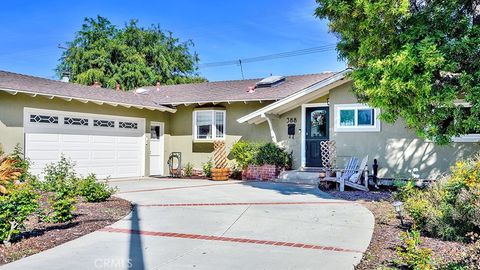 Photo of 388 Bucknell Rd Rd, Costa Mesa, CA 92626 (MLS # NP26038636)