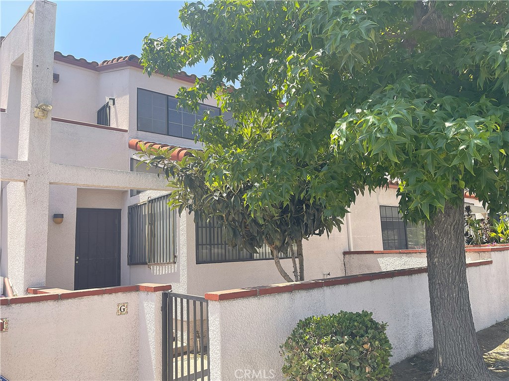 Welcome to this charming and spacious 3-bedroom, 2.5-bath, 2-story townhouse in a quiet community with excellent security, located next to the San Gabriel police station. This well-maintained home features soaring vaulted ceilings, large windows, and a bright, airy living area perfect for family gatherings and entertaining. The open-concept living and dining room offers flexibility and warmth, with direct flow into a cozy kitchen equipped with ample cabinetry and a breakfast bar.
Upstairs, the oversized primary bedroom boasts high ceilings, a full wall of closet space, and a unique loft-style nook ideal for extra storage. The additional 2 bedrooms offer generous natural light. The master bedroom and one of the side bedrooms each have access to a private balcony, perfect for relaxing mornings or evening breezes.
The unit includes central air and heat, in-unit laundry hookups, and a private two-car garage. Enjoy the privacy of your enclosed front yard, shaded by mature trees, and the security of a well-maintained complex with wide driveways and lush greenery.
Conveniently located near schools, parks, shopping centers, and easy freeway access, this home is ideal for first-time buyers, families, or investors. With great bones and tons of potential, this townhouse is ready for your personal touch. Don’t miss the opportunity to make this inviting space or an excellent investment your own.