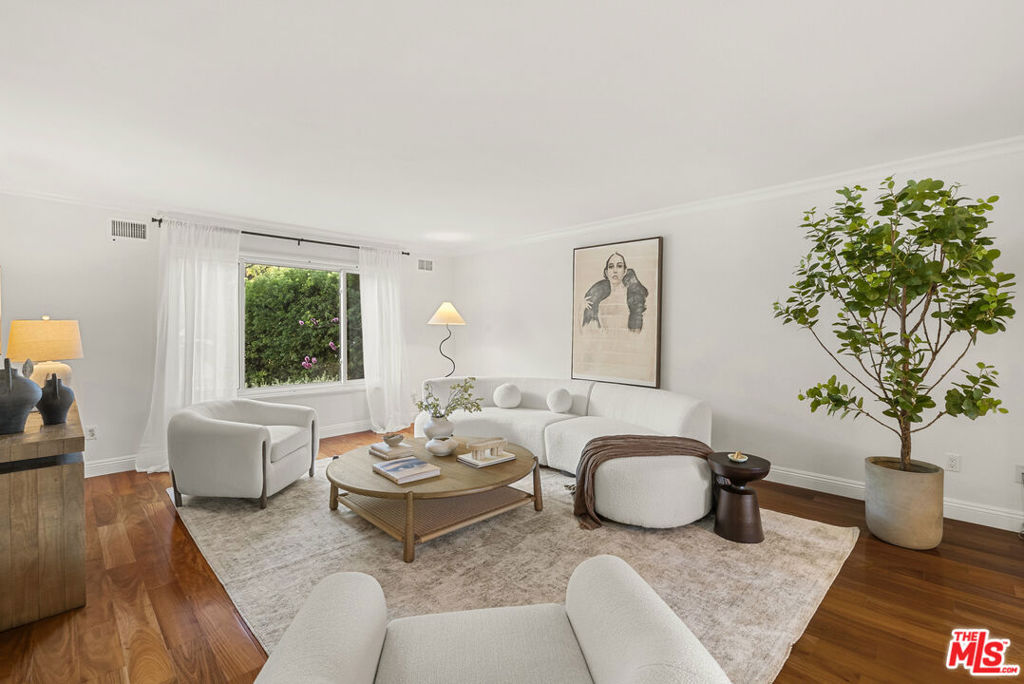 3127 Arrowhead Drive