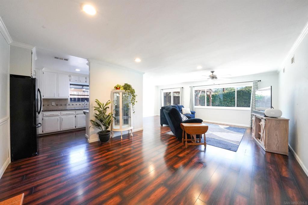 Lakeside - Residential