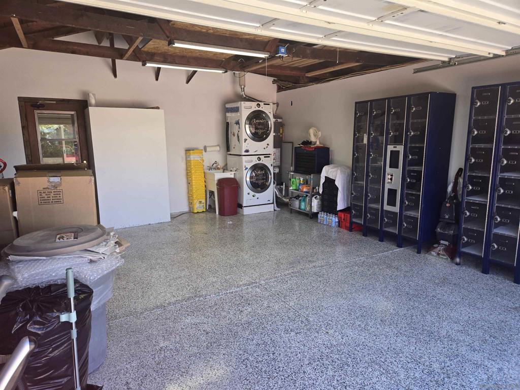 Lakeside - Residential