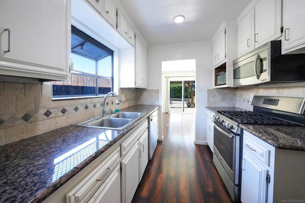 Lakeside - Residential