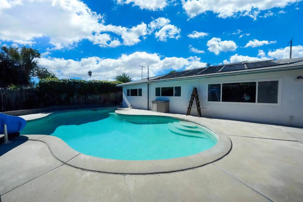 Lakeside - Residential